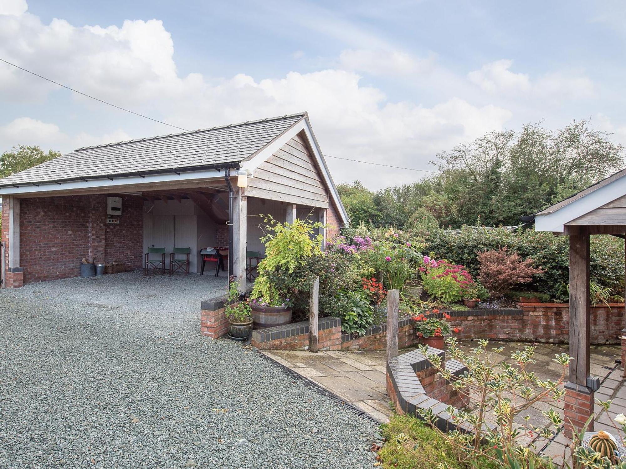 Top House Forden Exterior photo